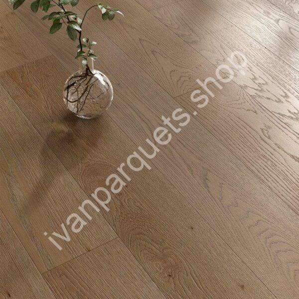 Parquet in rovere Berti Essential Duna dalla tonalità calda e naturale